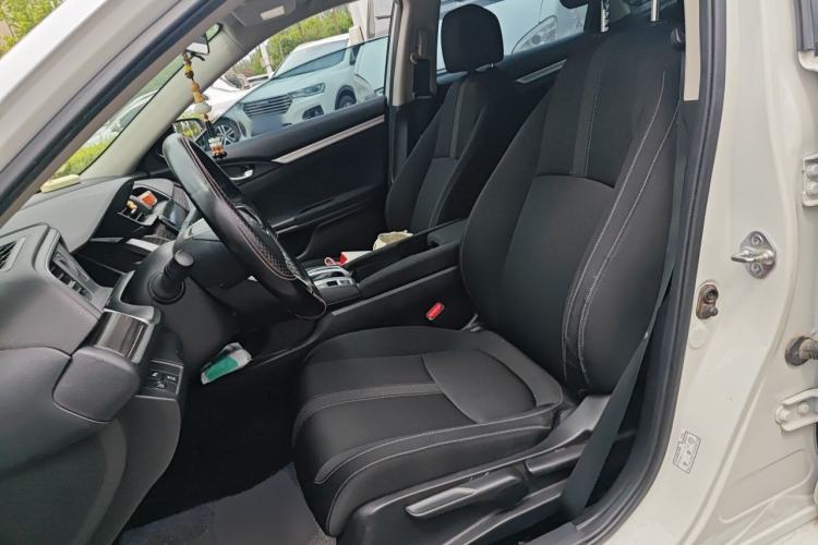 Used Honda Civic 2019 220TURBO CVT Dynamic Edition China VI Left Front Seat