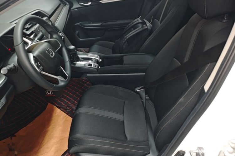 Used Honda Civic 2019 220TURBO CVT Dynamic Edition China VI Left Front Seat