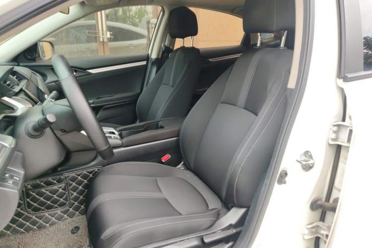 Used Honda Civic 2019 220TURBO CVT Dynamic Edition China VI Left Front Seat