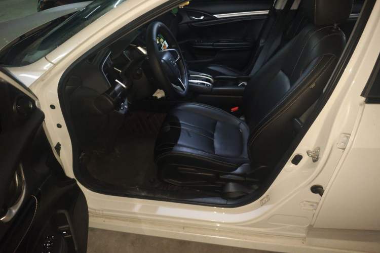 Used Honda Civic 2019 220TURBO CVT Dynamic Edition China VI Left Front Seat