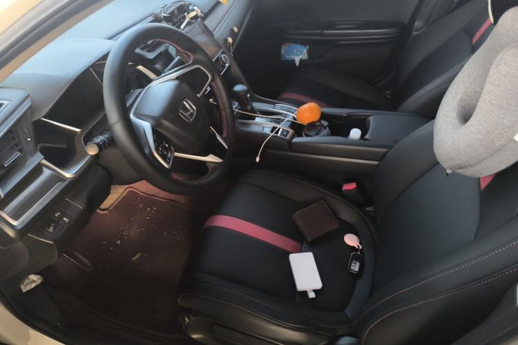 Used Honda Civic 2019 220TURBO CVT Dynamic Edition China VI Left Front Seat