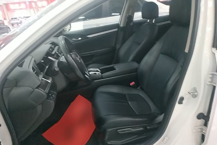 Used Honda Civic 2019 220TURBO CVT Dynamic Edition China VI Left Front Seat