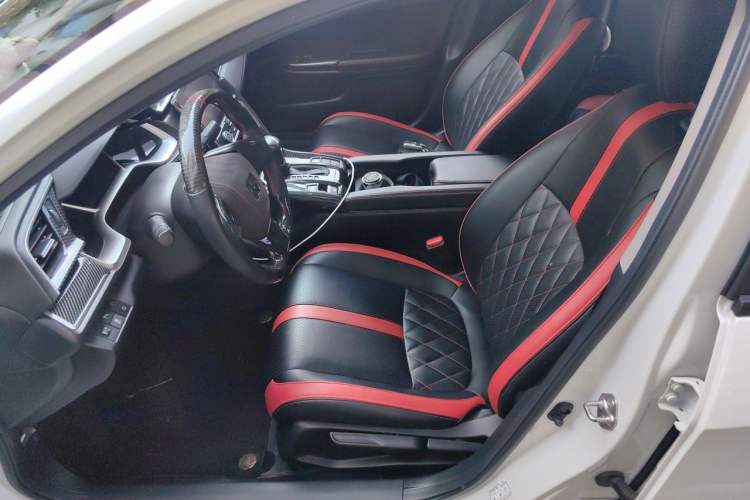 Used Honda Civic 2019 220TURBO CVT Dynamic Edition China VI Left Front Seat