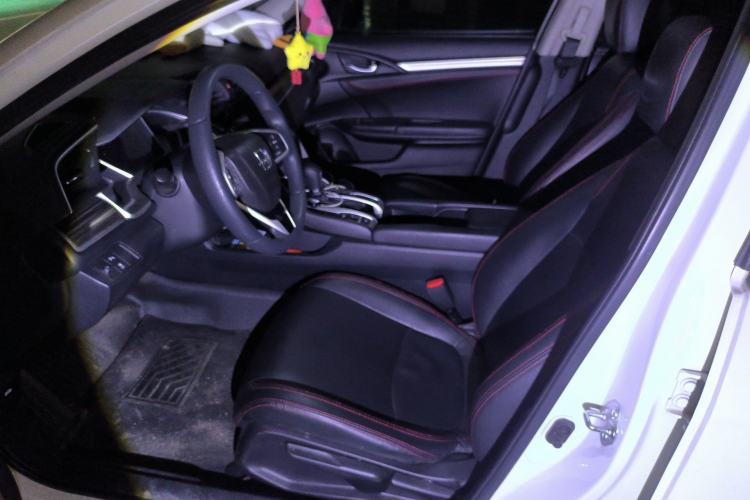 Used Honda Civic 2019 220TURBO CVT Dynamic Edition China VI Emission Standard Left Front Seat