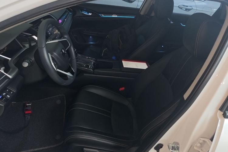 Used Honda Civic 2019 220TURBO CVT Dynamic Edition China VI Emission Standard Left Front Seat