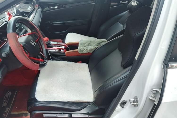 Used Honda Civic 2019 220TURBO CVT Dynamic Edition China VI Emission Standard Left Front Seat