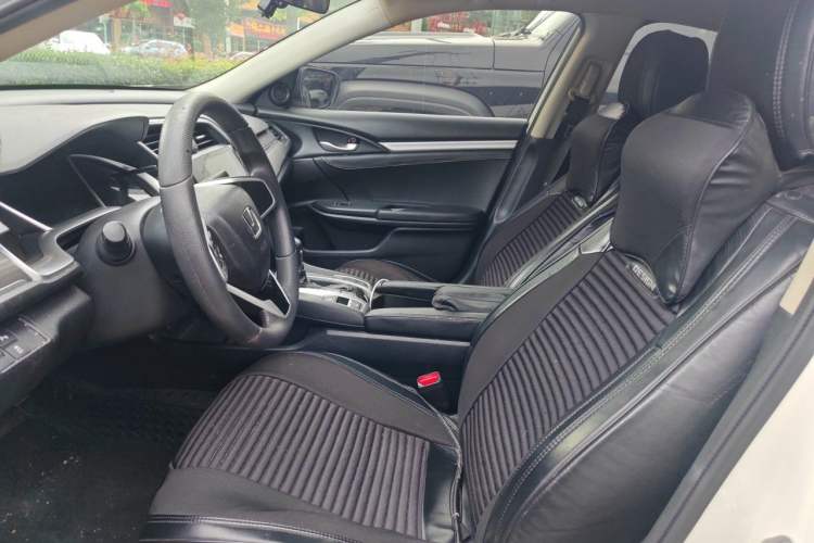 Used Honda Civic 2019 220TURBO CVT Dynamic Edition China VI Left Front Seat