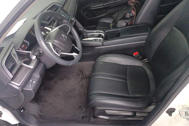 Used Honda Civic 2019 220TURBO CVT Dynamic Edition China VI Left Front Seat