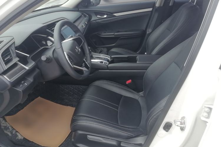 Used Honda Civic 2019 220TURBO CVT Dynamic Edition China VI Left Front Seat