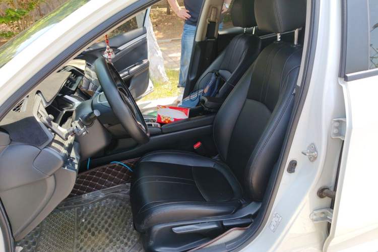 Used Honda Civic 2019 220TURBO CVT Dynamic Edition China VI Emission Standard Left Front Seat