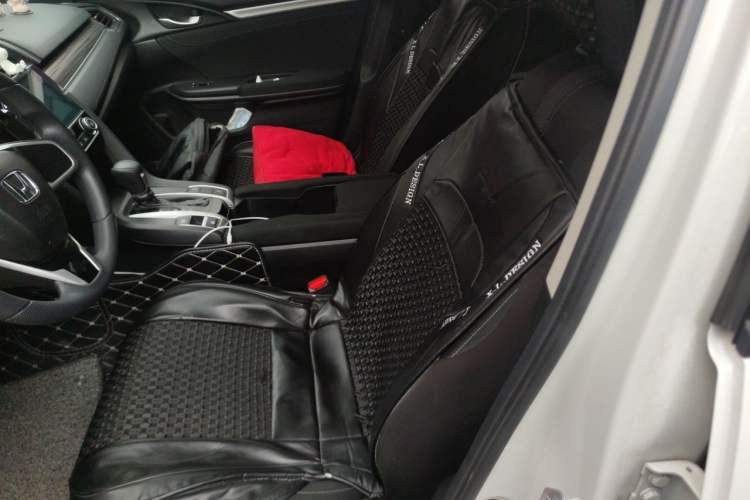 Used Honda Civic 2019 220TURBO CVT Dynamic Edition China VI Left Front Seat