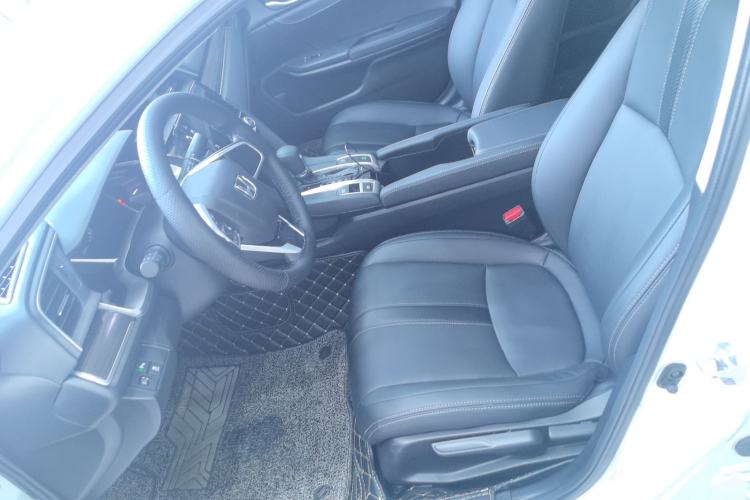 Used Honda Civic 2019 220TURBO CVT Dynamic Edition China VI Left Front Seat