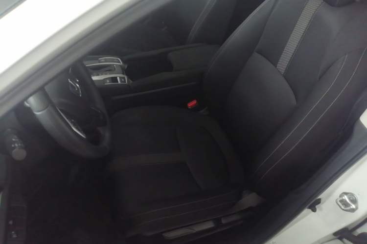 Used Honda Civic 2019 180TURBO CVT Shangdong Edition China VI Left Front Seat
