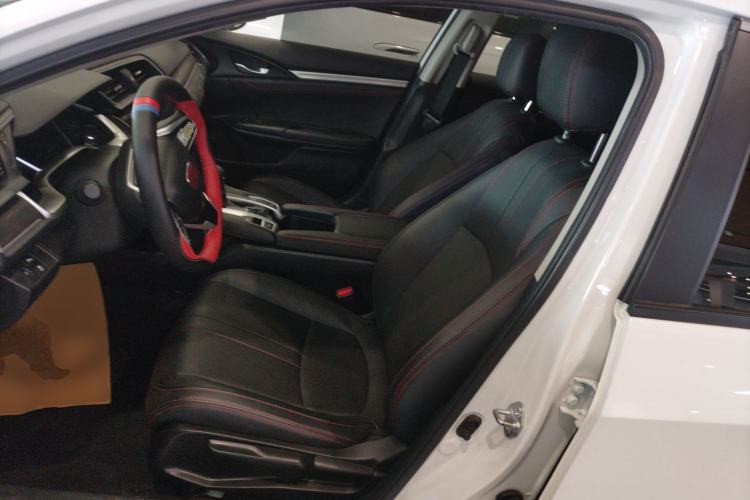 Used Honda Civic 2019 220TURBO CVT Dynamic Edition China VI Left Front Seat