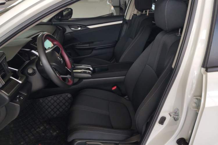 Used Honda Civic 2019 220TURBO CVT Dynamic Edition China VI Left Front Seat