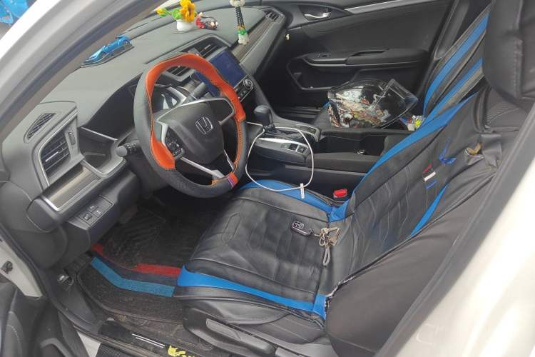 Used Honda Civic 2019 220TURBO CVT Dynamic Edition China VI Left Front Seat