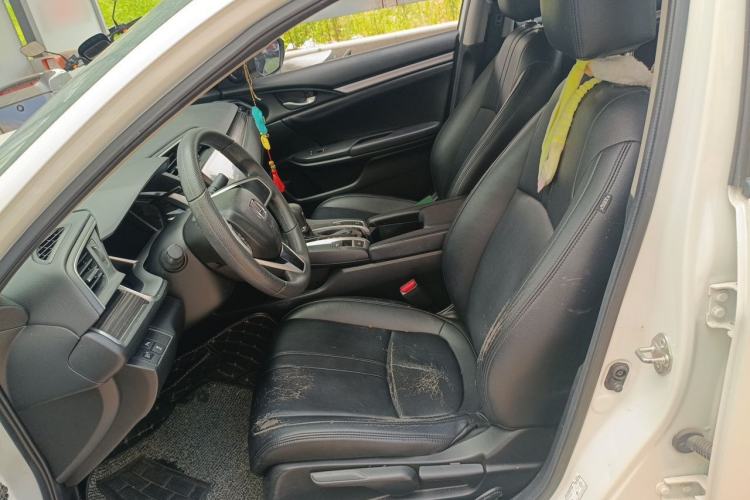 Used Honda Civic 2019 220TURBO CVT Dynamic Edition China VI Left Front Seat
