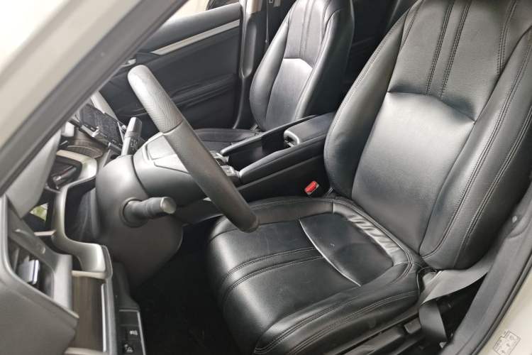 Used Honda Civic 2019 220TURBO CVT Dynamic Edition China VI Left Front Seat