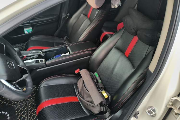 Used Honda Civic 2019 220TURBO CVT Dynamic Edition China VI Left Front Seat