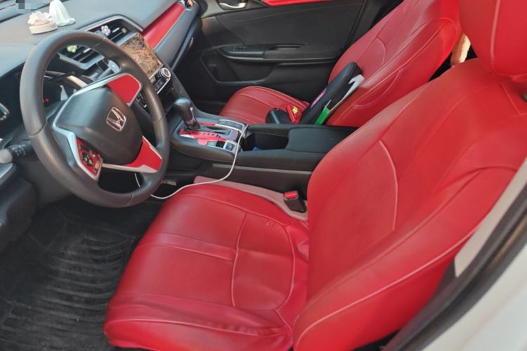 Used Honda Civic 2019 220TURBO CVT Dynamic Edition China V Left Front Seat