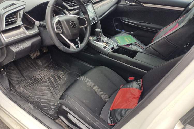 Used Honda Civic 2019 220TURBO CVT Dynamic Edition China VI Left Front Seat