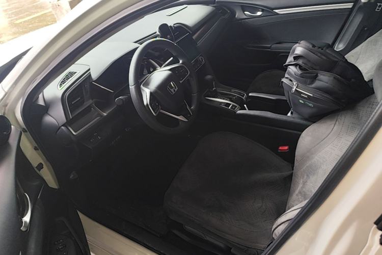 Used Honda Civic 2019 220TURBO CVT Dynamic Edition China VI Emission Standard Left Front Seat