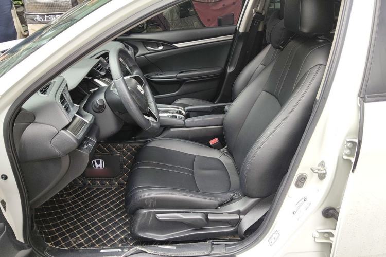 Used Honda Civic 2019 220TURBO CVT Dynamic Edition China VI Left Front Seat