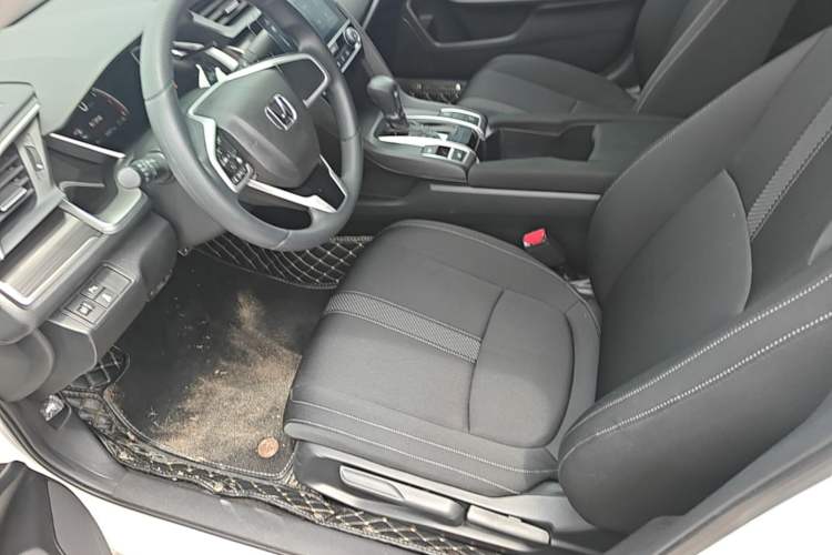 Used Honda Civic 2019 220TURBO CVT Dynamic Edition China VI Emission Standard Left Front Seat