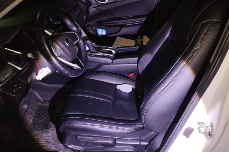 Used Honda Civic 2019 220TURBO CVT Dynamic Edition China V Left Front Seat