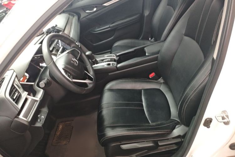 Used Honda Civic 2019 220TURBO CVT Dynamic Edition China VI Left Front Seat