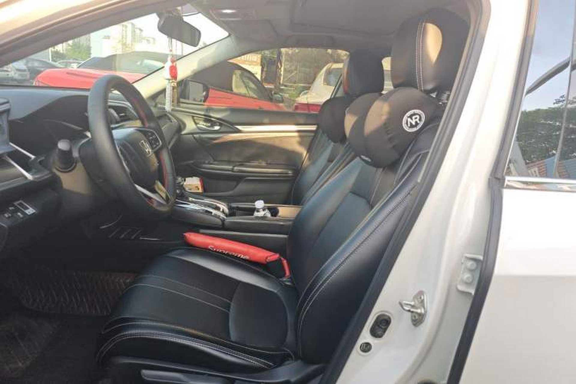 Used Honda Civic 2019 220TURBO CVT Dynamic Edition China VI Left Front Seat