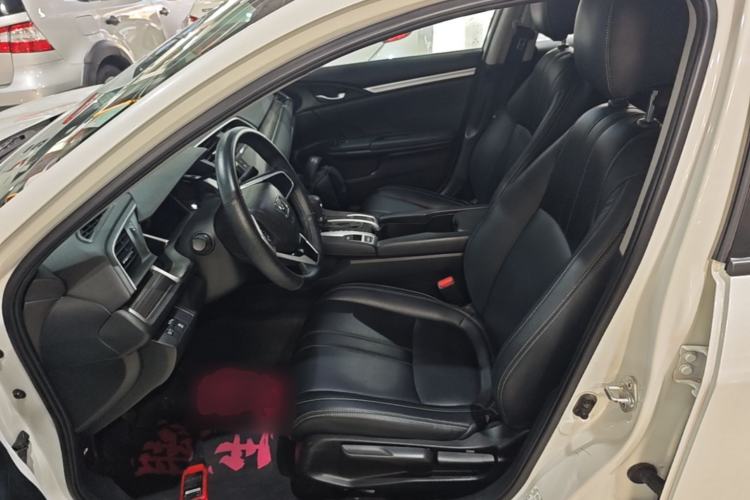Used Honda Civic 2019 220TURBO CVT Dynamic Edition China VI Left Front Seat