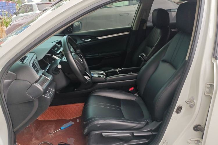 Used Honda Civic 2019 220TURBO CVT Dynamic Edition China VI Left Front Seat