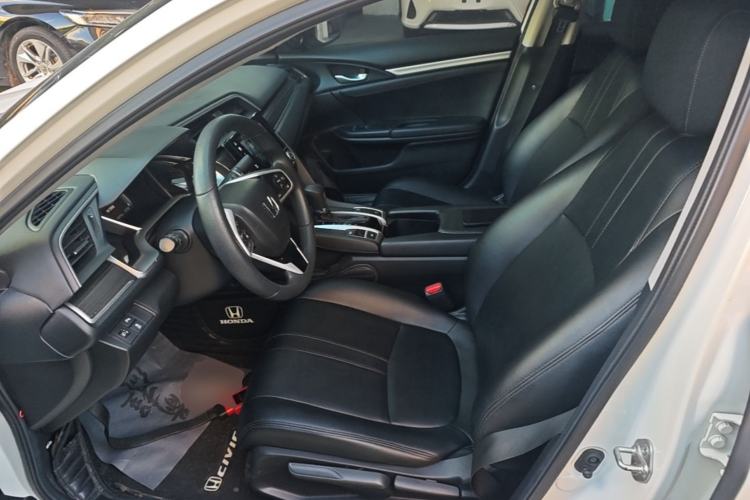 Used Honda Civic 2019 220TURBO CVT Dynamic Edition China VI Left Front Seat