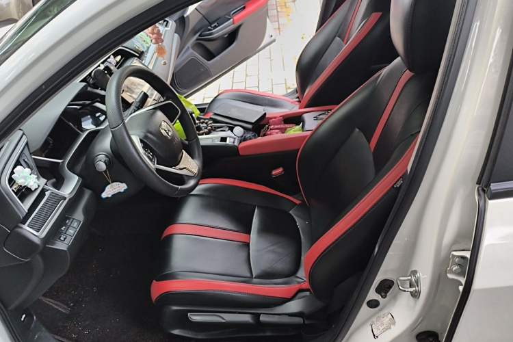 Used Honda Civic 2019 220TURBO CVT Dynamic Edition China V Left Front Seat