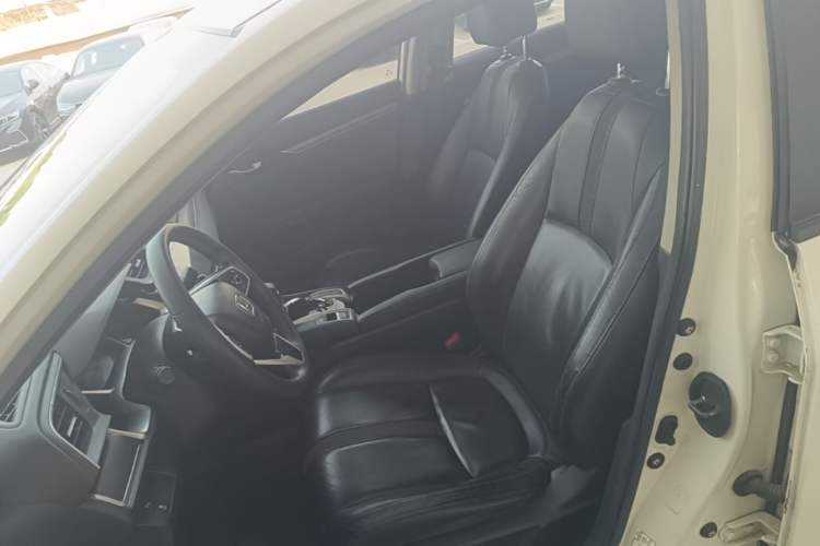 Used Honda Civic 2019 220TURBO CVT Power Edition China VI Emission Standard Left Front Seat