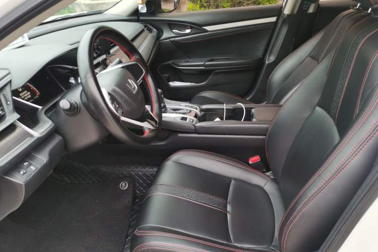 Used Honda Civic 2019 220TURBO CVT Dynamic Edition China VI Emission Standard Left Front Seat