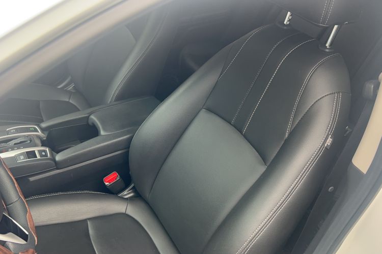 Used Honda Civic 2019 220TURBO CVT Dynamic Edition China VI Emission Standard Left Front Seat