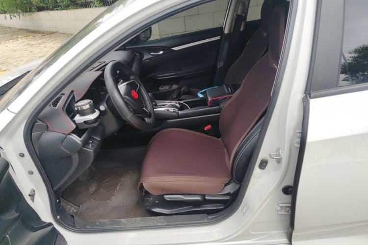 Used Honda Civic 2019 180TURBO CVT Shangdong Edition China VI Left Front Seat