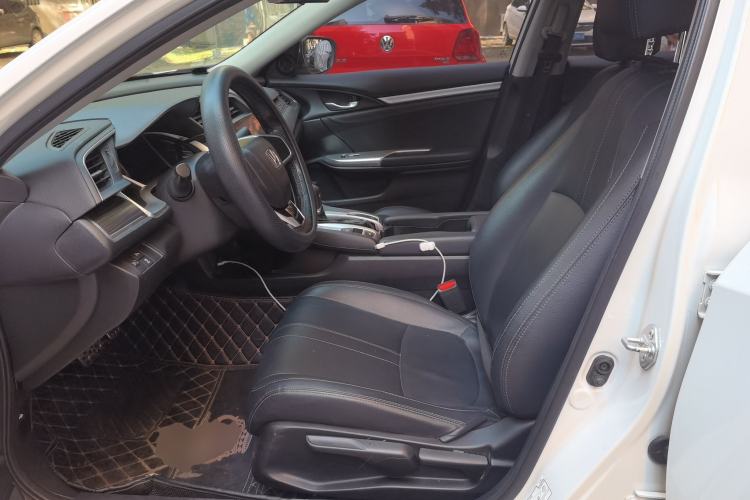 Used Honda Civic 2019 220TURBO CVT Dynamic Edition China VI Emission Standard Left Front Seat