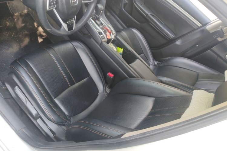 Used Honda Civic 2019 220TURBO CVT Dynamic Edition China VI Left Front Seat