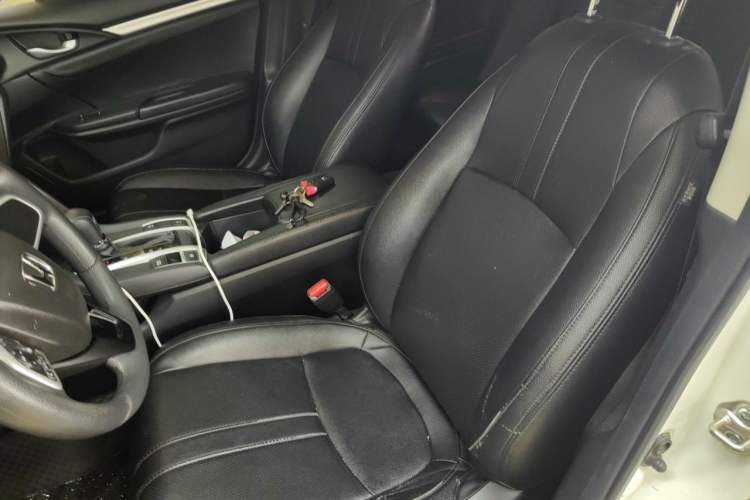 Used Honda Civic 2019 180TURBO CVT Shangdong Edition China V Left Front Seat
