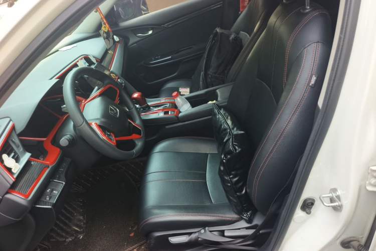 Used Honda Civic 2019 220TURBO CVT Dynamic Edition China VI Left Front Seat