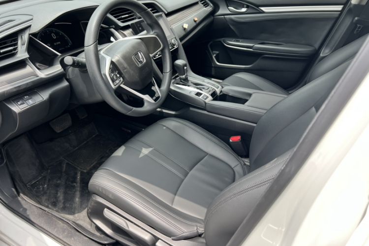 Used Honda Civic 2019 220TURBO CVT Dynamic Edition China VI Left Front Seat