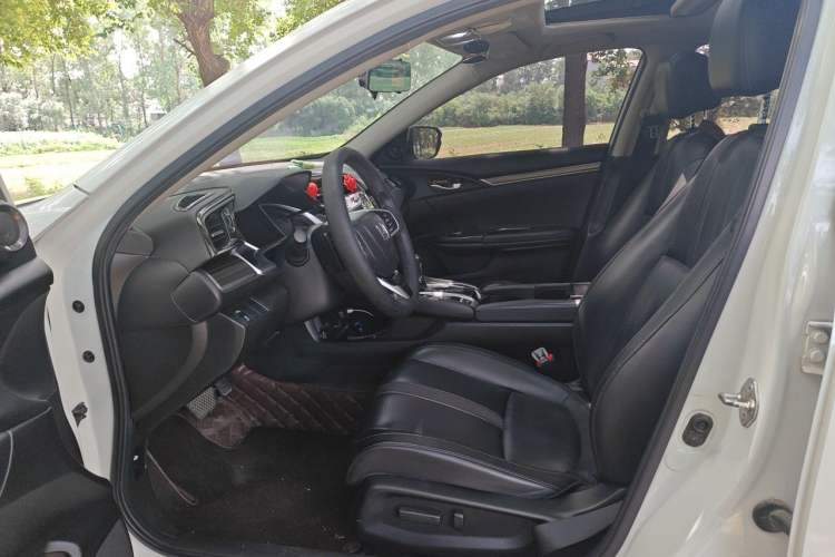 Used Honda Civic 2019 220TURBO CVT Power Edition China VI Emission Standard Left Front Seat