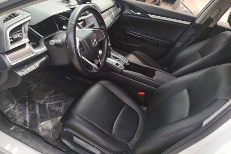 Used Honda Civic 2019 220TURBO CVT Dynamic Edition China VI Left Front Seat