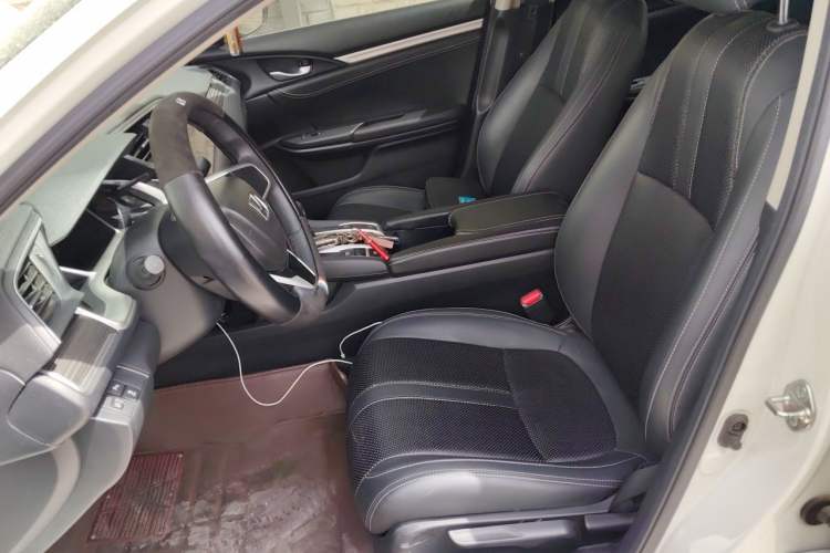 Used Honda Civic 2019 220TURBO CVT Dynamic Edition China VI Left Front Seat
