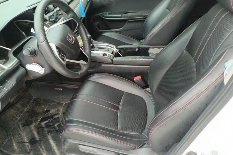 Used Honda Civic 2019 220TURBO CVT Dynamic Edition China VI Left Front Seat