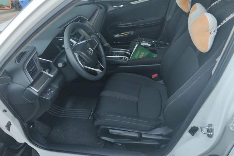 Used Honda Civic 2019 220TURBO CVT Dynamic Edition China VI Emission Standard Left Front Seat