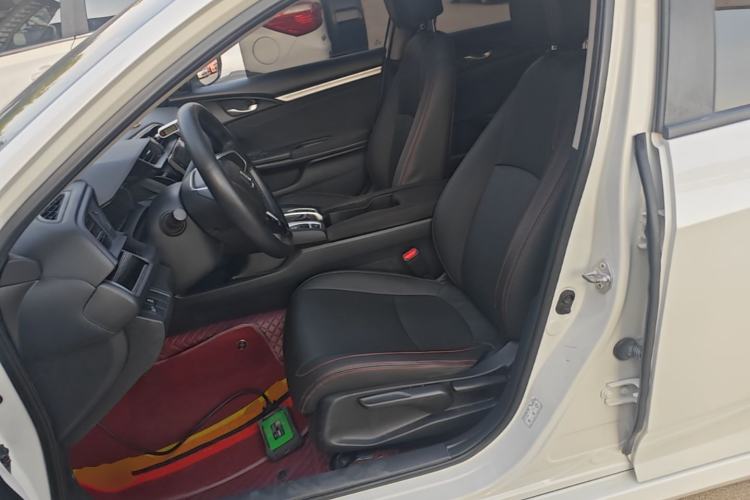 Used Honda Civic 2019 180TURBO CVT Shangdong Edition China VI Left Front Seat